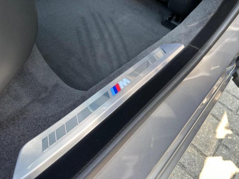 BMW-7-Series-2025 (74)