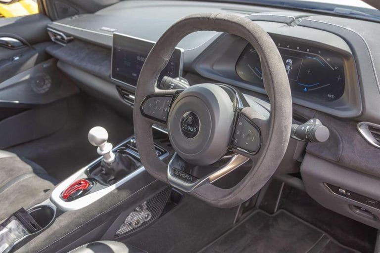 Lotus-Emira-2025-11
