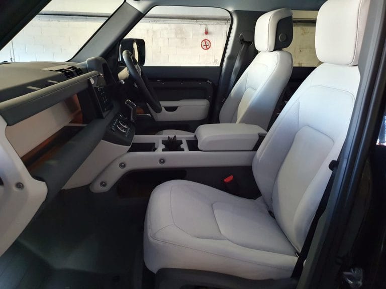 Defender 110 X-Dynamic HSE (8)