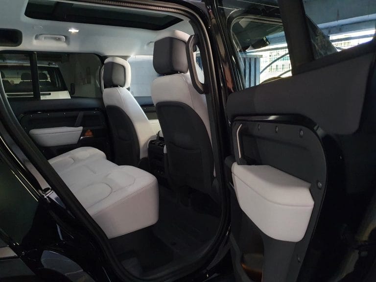 Defender 110 X-Dynamic HSE (9)